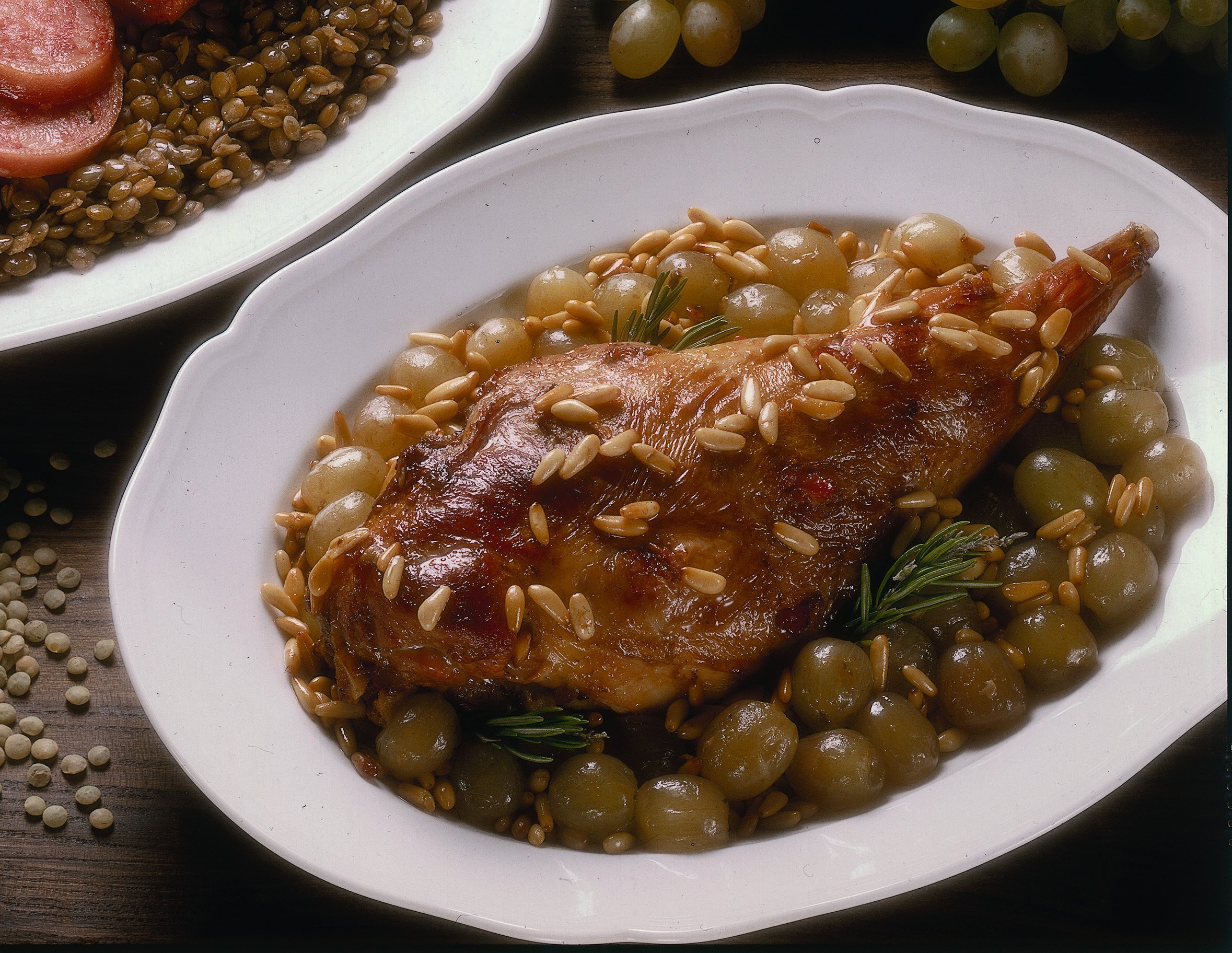 Ricetta Cosciotto D Agnello Con Uva E Pinoli Donna Moderna