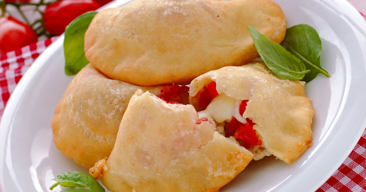 Ricetta Panzerotti Pomodoro E Mozzarella Donnamoderna