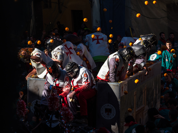 Storico Carnevale Di Ivrea Tutto Pronto Per La Tradizionale