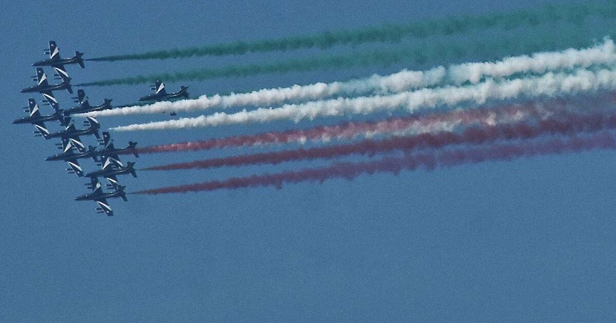 Aboliamo le Frecce Tricolori è polemica dopo la tragedia di Caselle