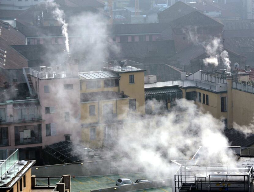 Smog Milano quarta città più inquinata al mondo Donna Moderna