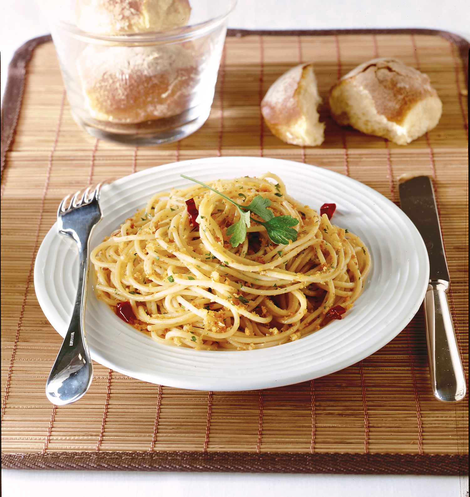 Ricetta Pasta con la mollica o pasta 'ca muddica - Donna Moderna