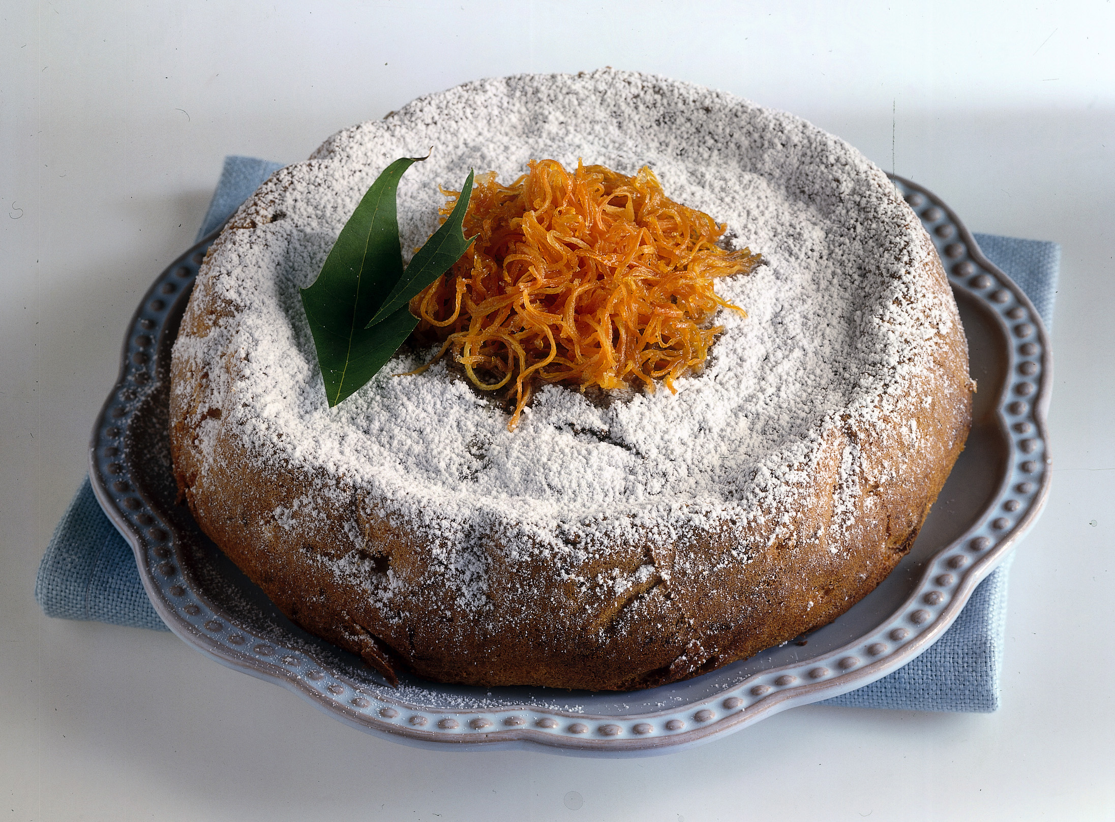 Ricetta Torta con roselline di carote - Donna Moderna