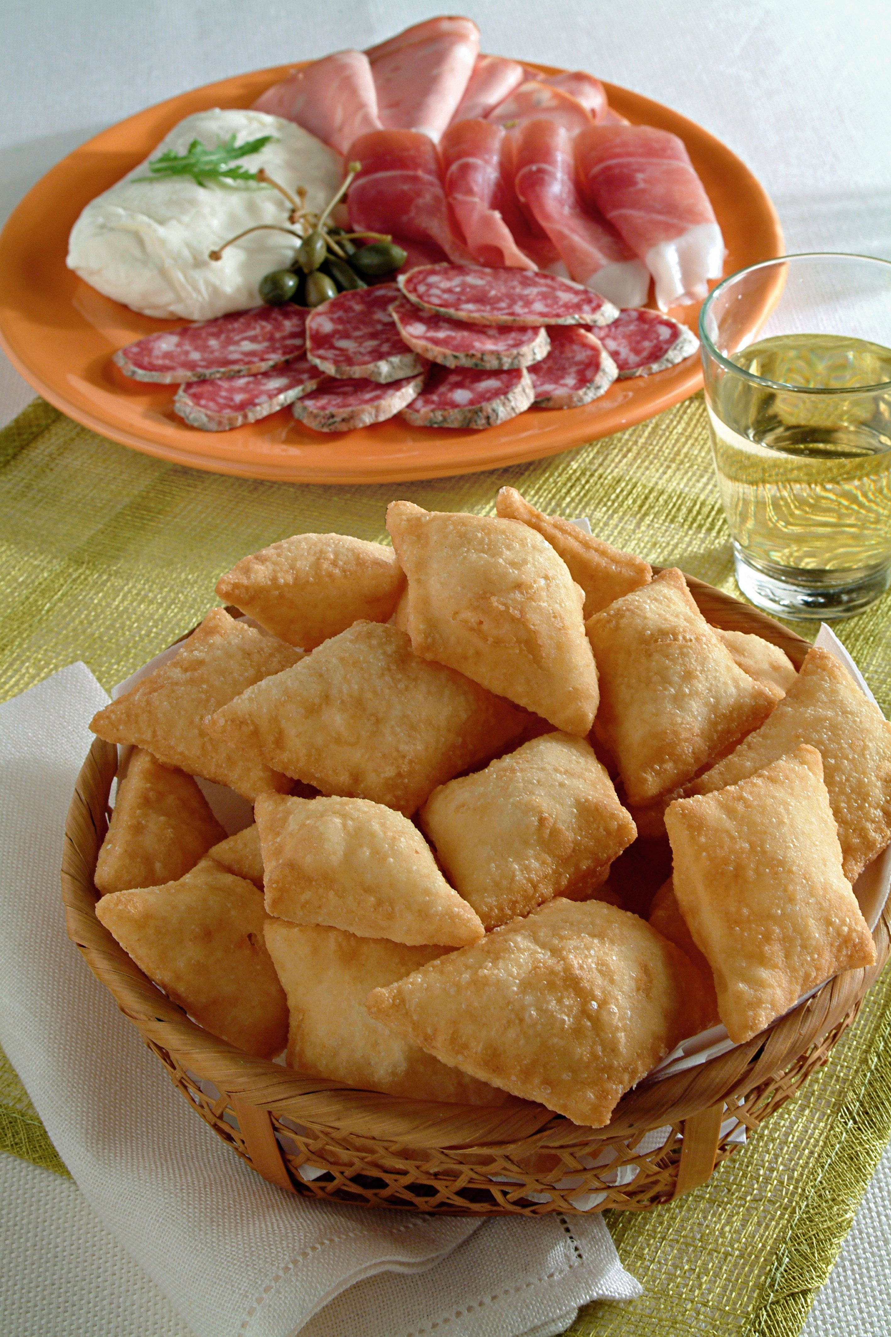 Gnocco Fritto Con Salumi E Crescenza - Donna Moderna