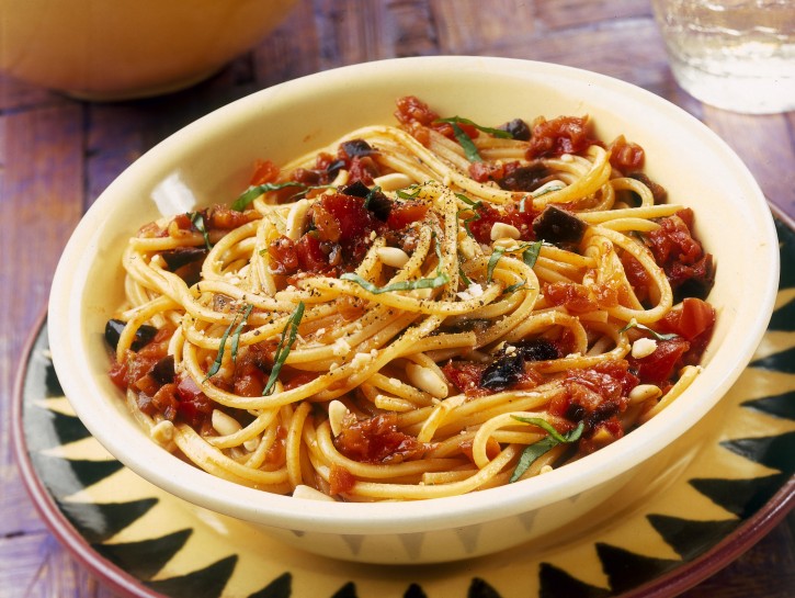 Ricetta Spaghetti Al Sugo Vegetale - Donna Moderna