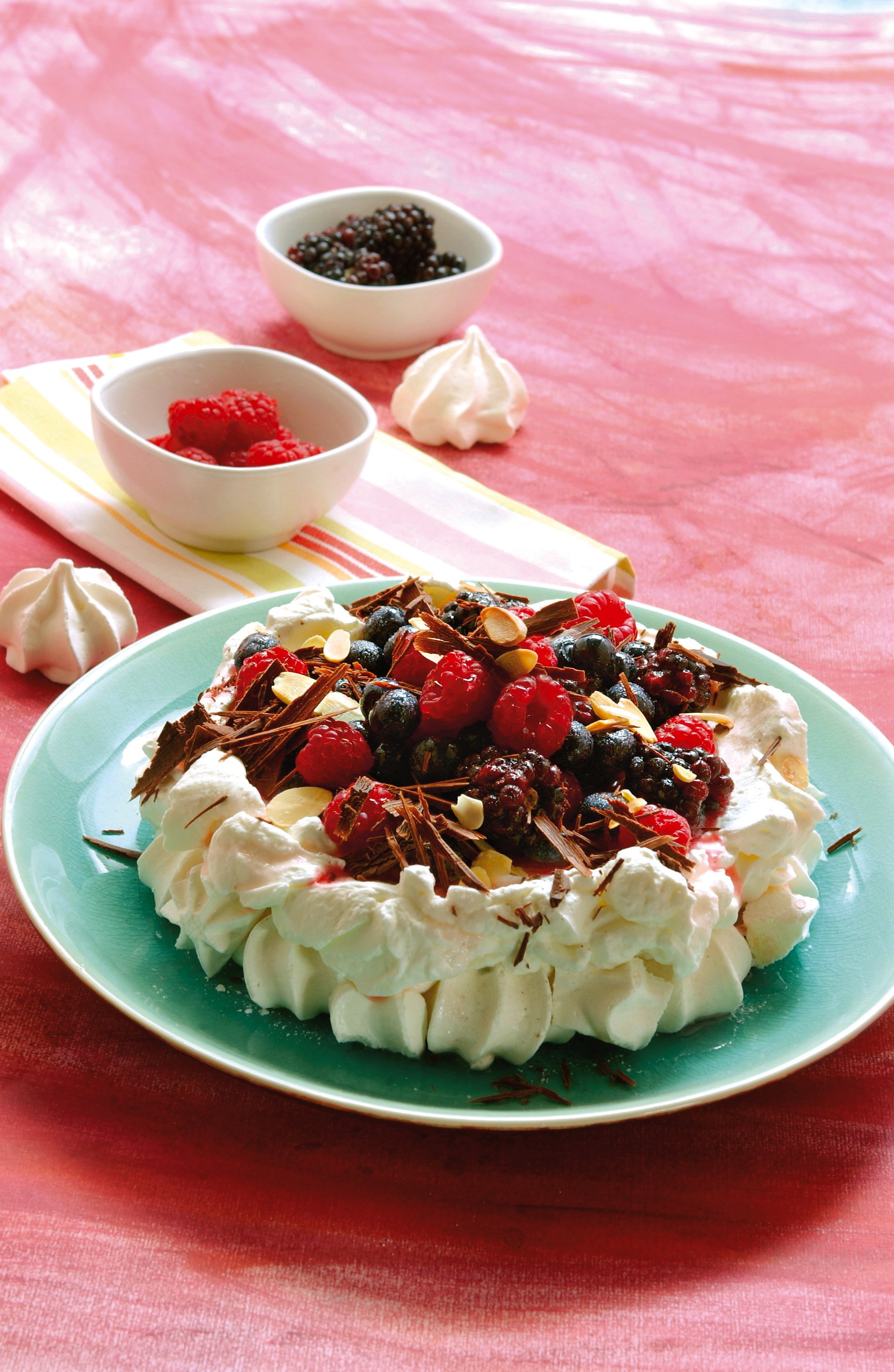 Ricetta Pavlova Con Frutti Di Bosco - Donna Moderna