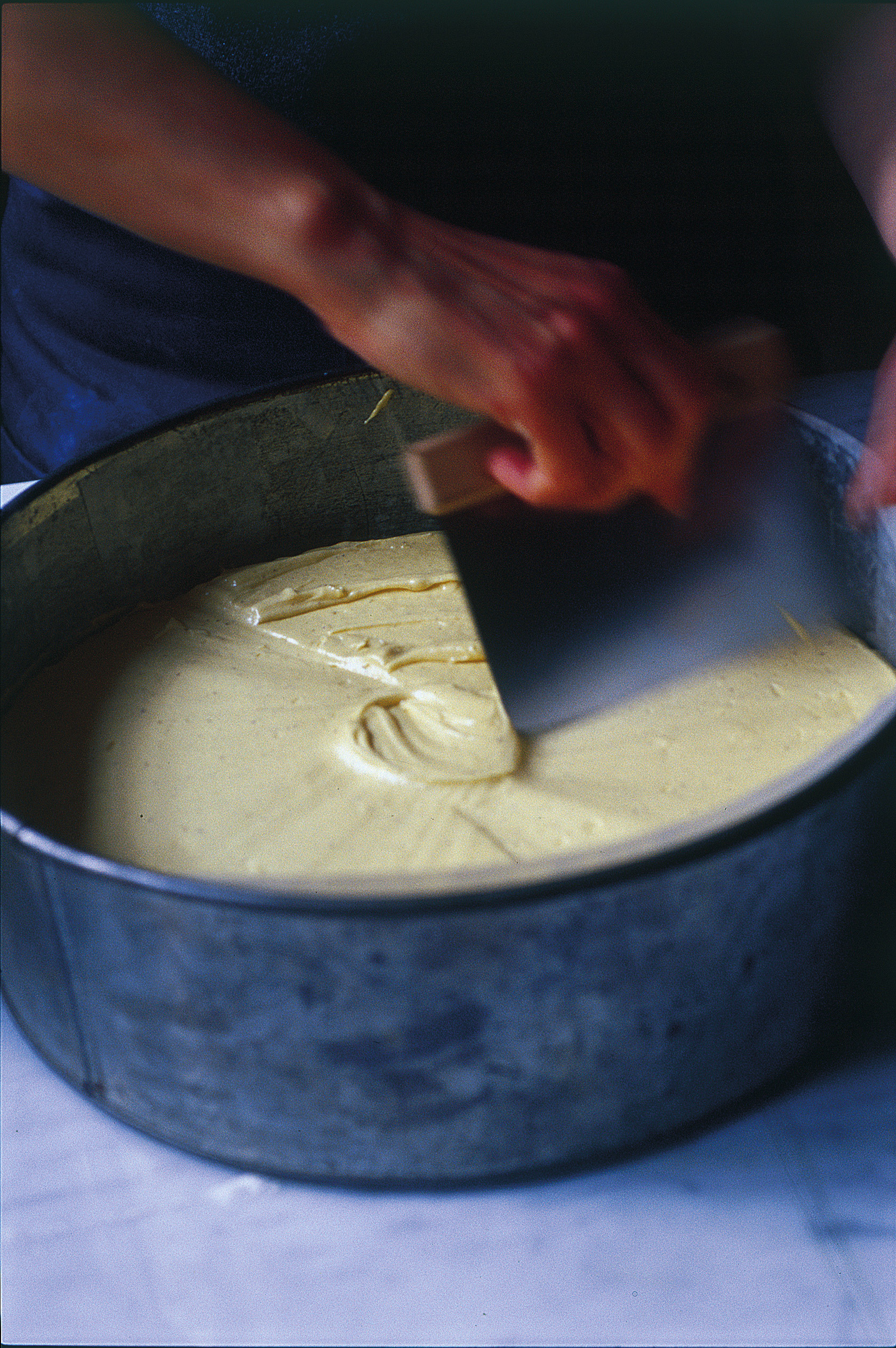 Ricetta Come scrivere sulle torte con lo zucchero a velo - Donna Moderna