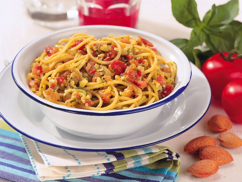 Ricetta Spaghetti alla Trapanese - Donna Moderna