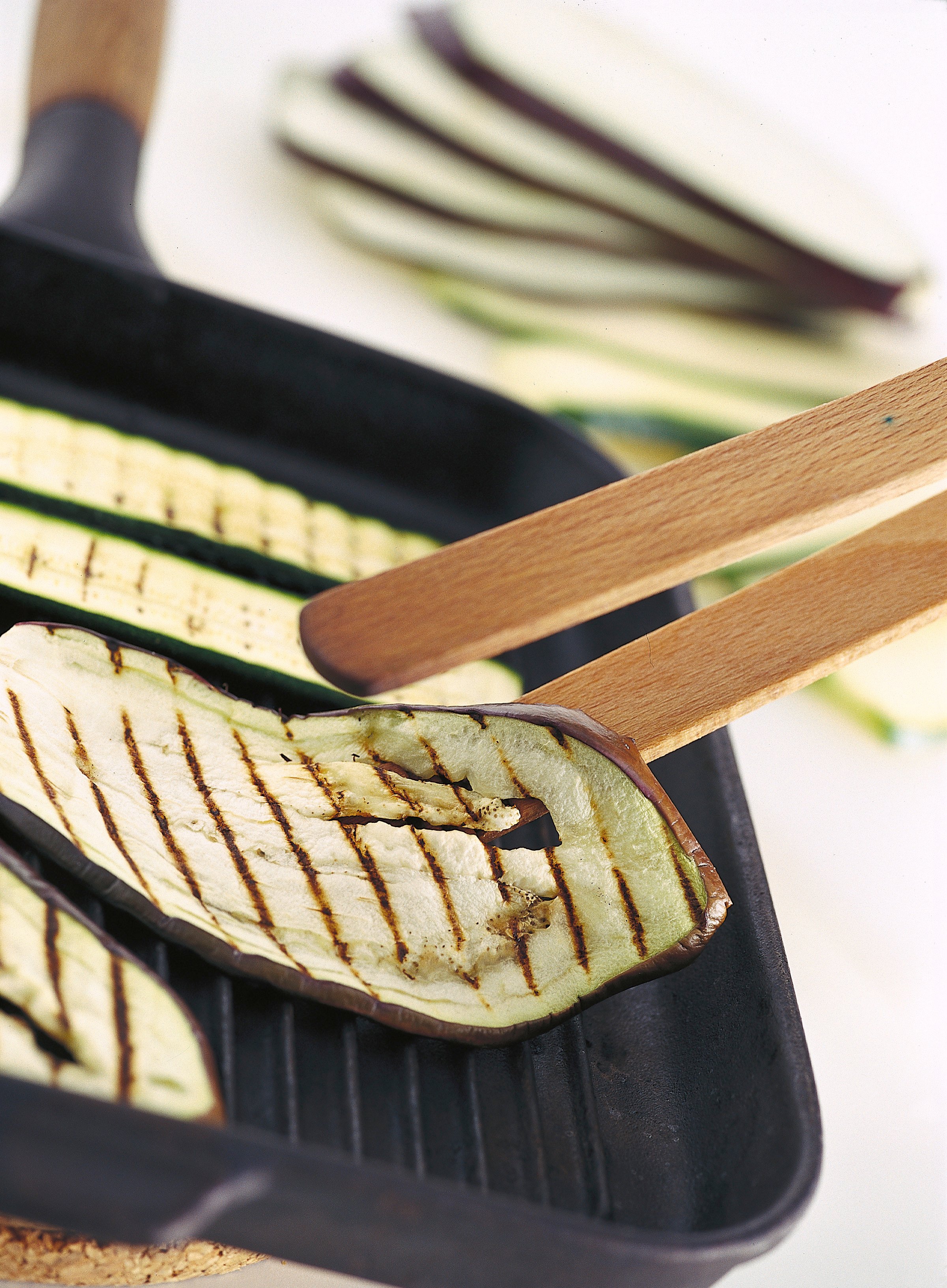 Ricetta Parmigiana di melanzane e zucchine alla griglia ...