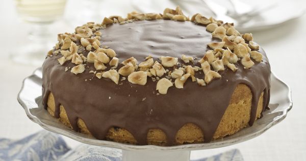 Ricetta Torta con glassa al cioccolato - Donna Moderna