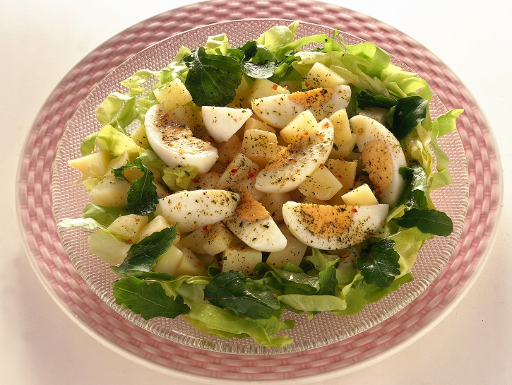 Ricetta Uova e patate in insalata - Donna Moderna