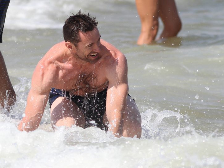 Hugh Jackman Sexy In Famiglia A Saint Tropez Donna Moderna