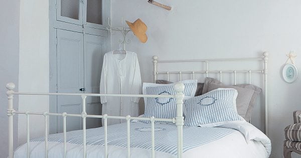 Mobili Minacciolo Listino Prezzi.L Azzurro In Camera Da Letto Donna Moderna