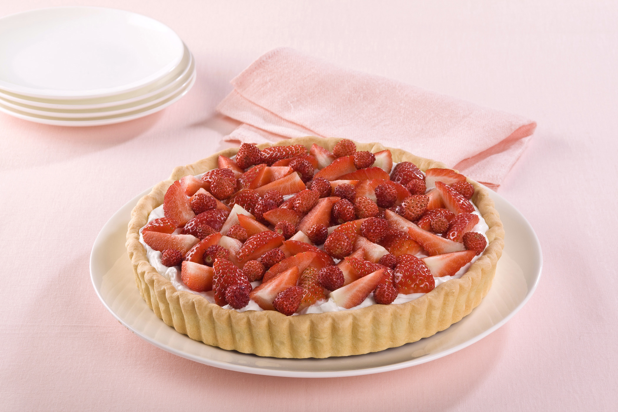 CROSTATA ALLE FRAGOLE SENZA STAMPO - Dolci di frolla