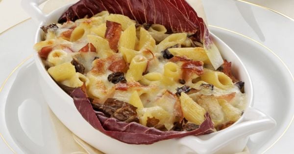 Pasta gratinata al radicchio - Donna Moderna