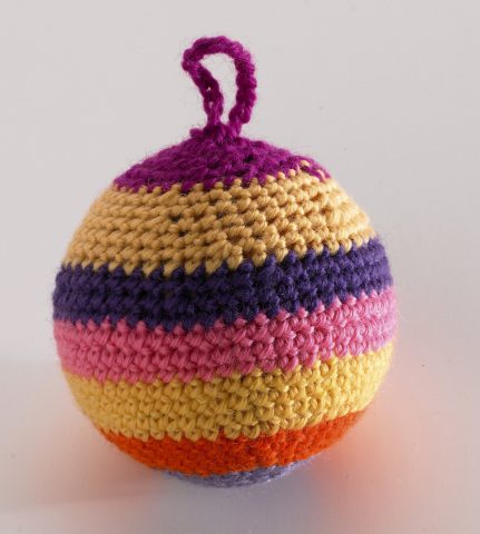 COME RIVESTIRE LE PALLINE DI POLISTIROLO IN AMIGURUMI 