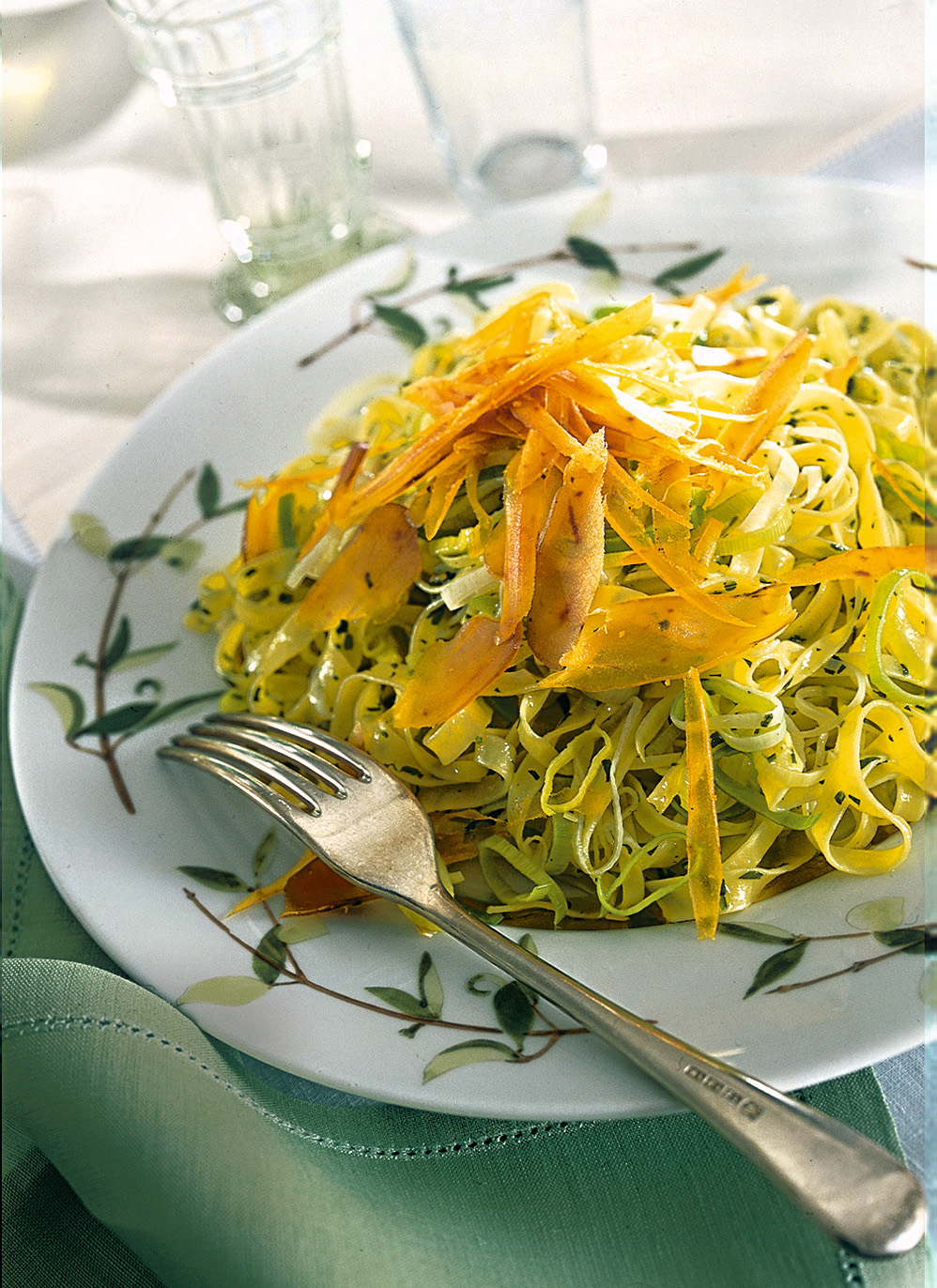 Ricetta Tagliatelle Con Porri E Bottarga Donna Moderna 