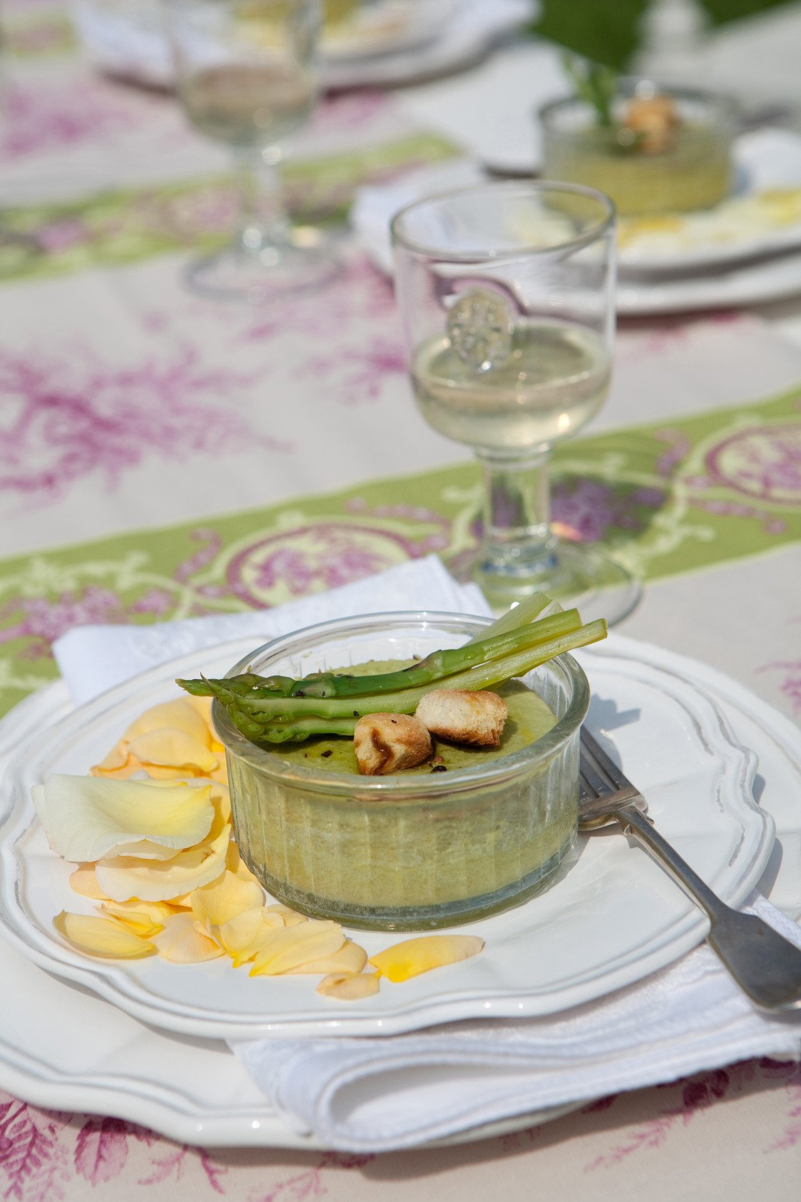 Ricetta Flan di asparagi in tazza - Donnamoderna