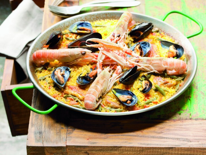 Ricetta Paella Alla Valenciana - Teglia Di Riso Ai Frutti Di Mare ...