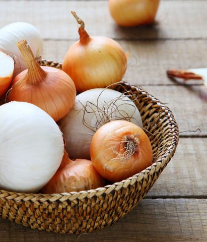 Cestini porta patate, cipolle, aglio.  Cestini, Oggetti per la casa,  Cipolle