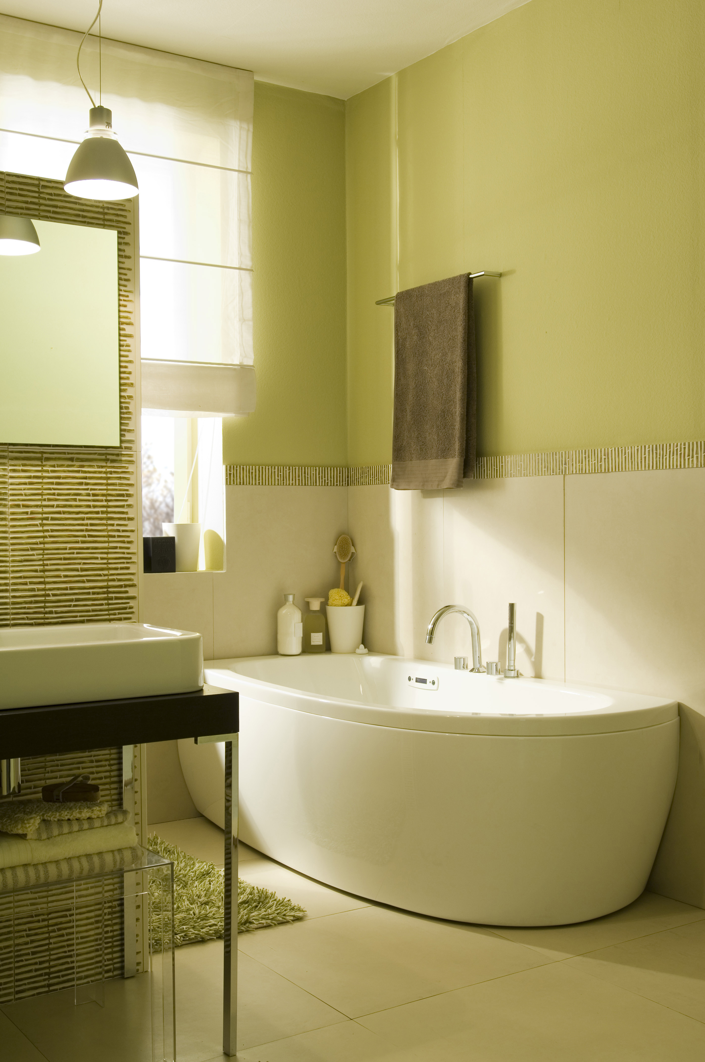 7 soluzioni salvaspazio per arredare il bagno - Donna Moderna