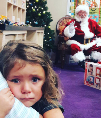 Chi Ha Paura Di Babbo Natale 10 Foto Buffe Di Bimbi Disperati Donna Moderna