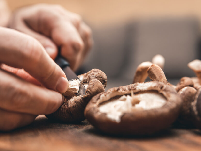 Erbe aromatiche sott'olio: dal prezzemolo alla maggiorana, come preparare  le conserve