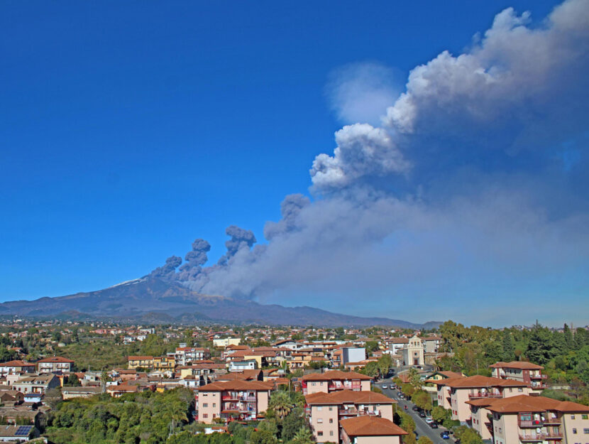 Il terremoto dopo l'eruzione: tremano i paesi sull'Etna ...