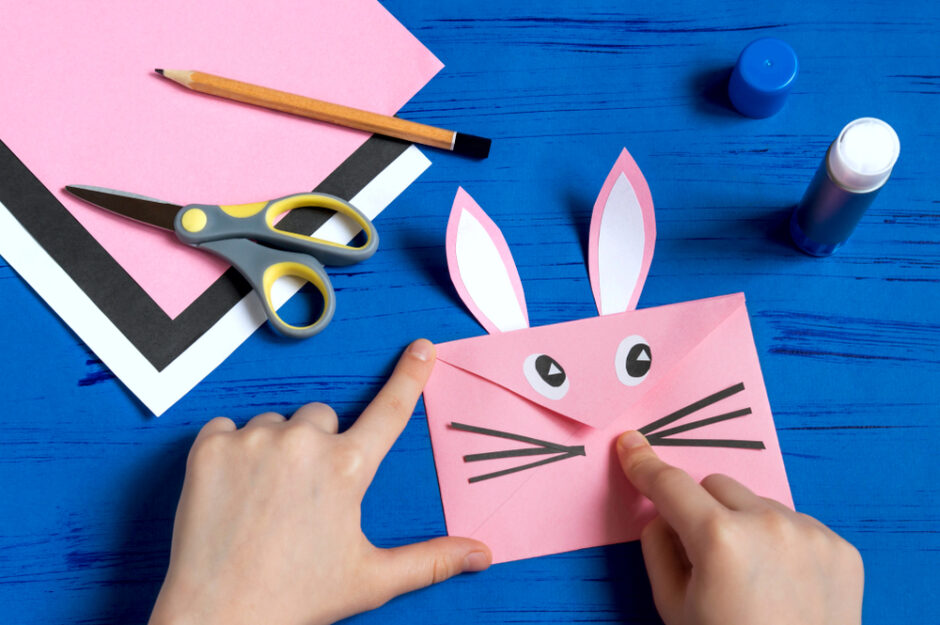 Lavoretti per Pasqua: orecchie da coniglio di cartone