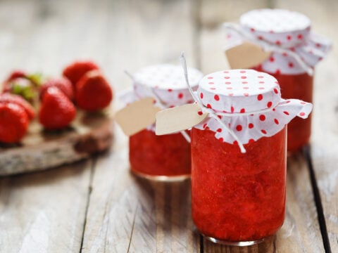 Raccolta Di Marmellate Di Frutta in Vasi Di Vetro Di Piccole