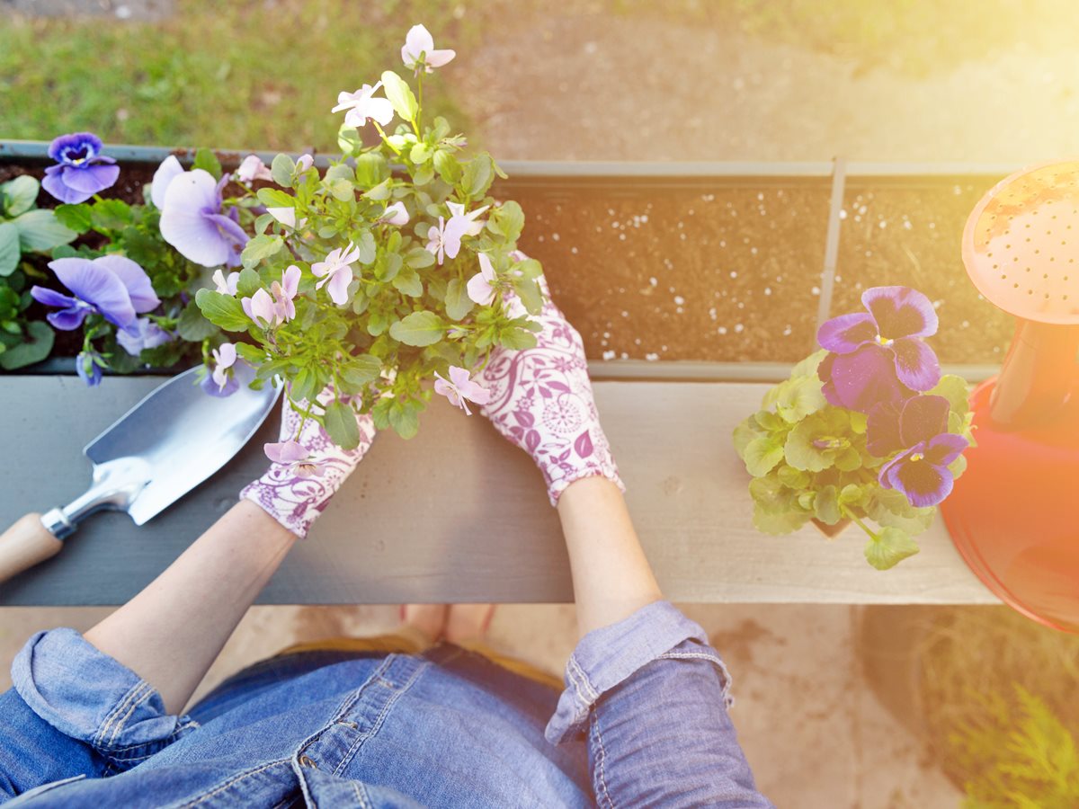 Decorare il balcone in primavera: come farlo con stile