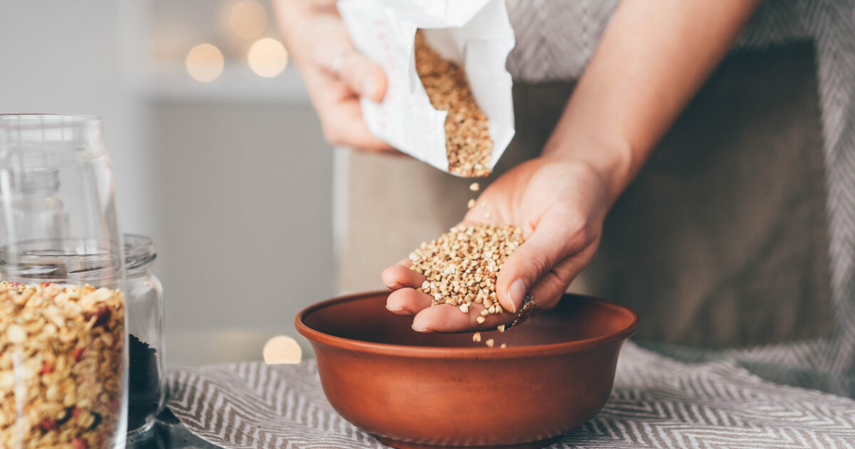 Pasta integrale fatta in casa, pasta di grano saraceno e pasta al  rosmarino: 3 ricette originali - Se questo è un uovo