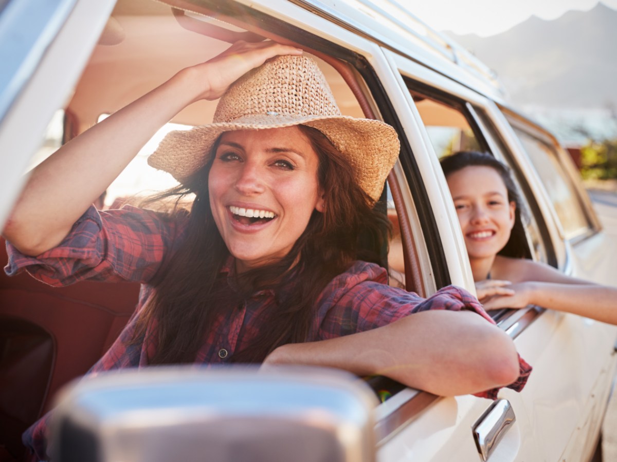 Trucchi per evitare i malesseri da viaggio davvero semplici (ma efficaci) -  Donna Moderna