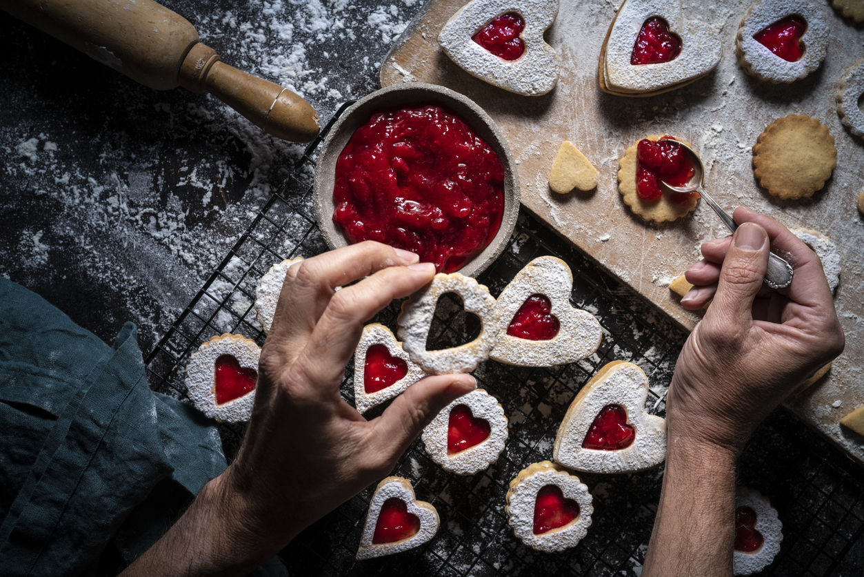 Cioccolatini a cuore fatti in casa, ricetta per un dolce San Valentino 