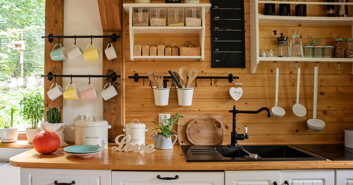 Cucina piccola: 10 idee salvaspazio e foto