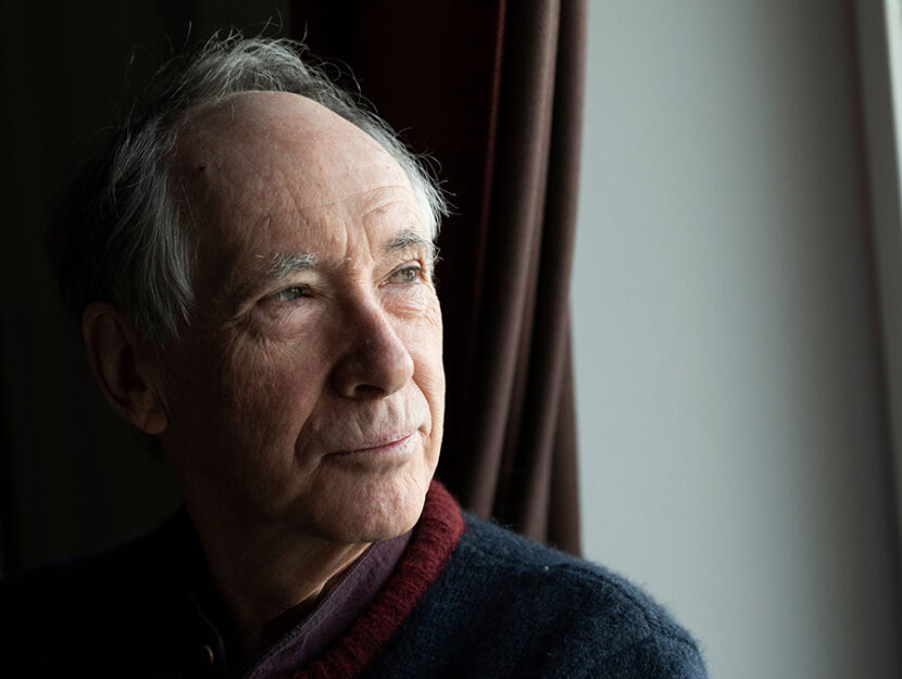 Ian McEwan: «Il vero scrittore può inventare solo il passato»