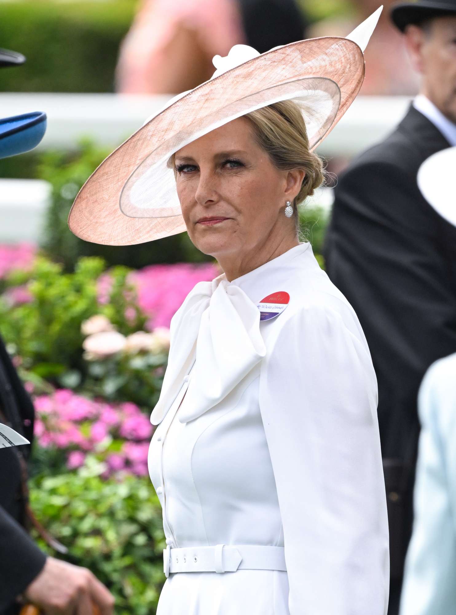 Royal Ascot 2023, dalla regina Camilla a Sophie di Edimburgo: l'eleganza  dei reali - Donna Moderna