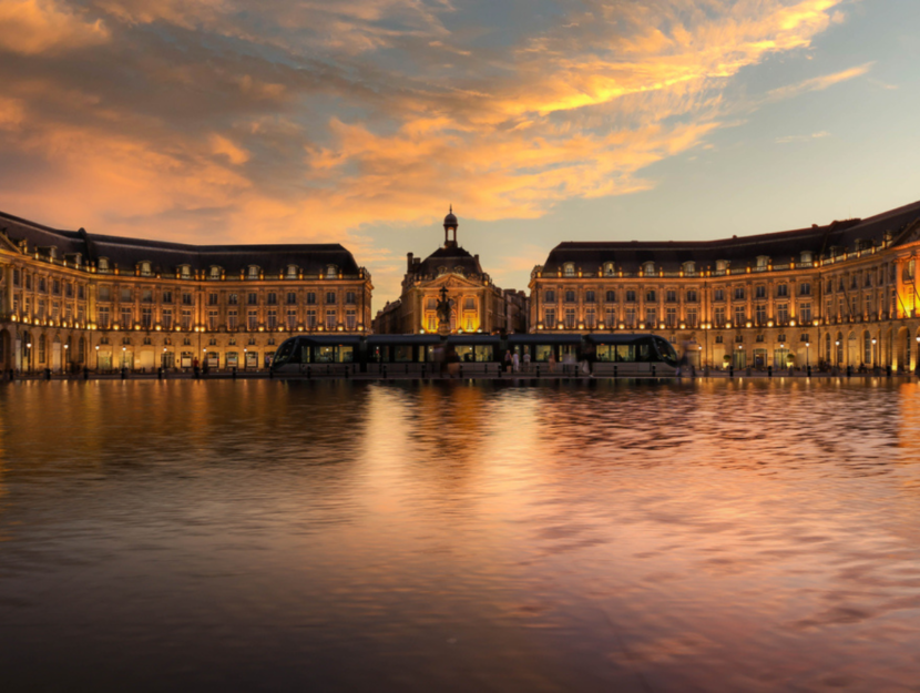 Cosa vedere a Bordeaux, in Francia: la piazza della Borsa