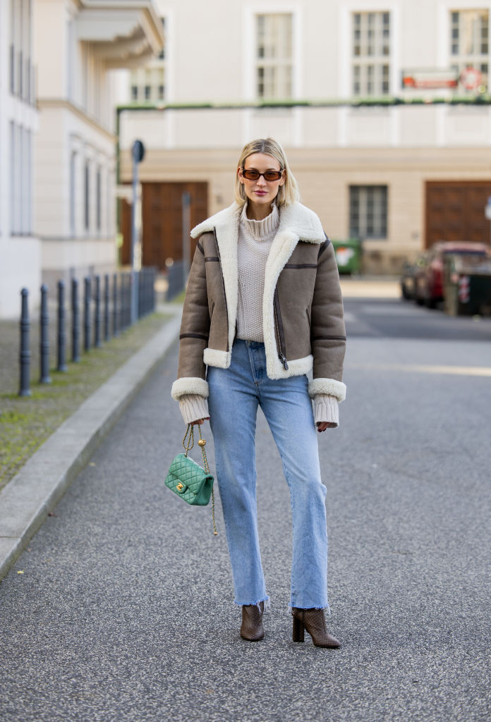 come abbinare la giacca shearling corta