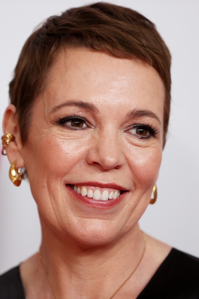 Tagli capelli over 50: Olivia Colman 