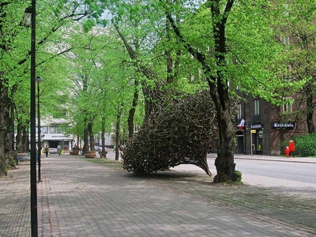 10.Jaakko-Pernu-Tree-Branches-Public-Sculptures