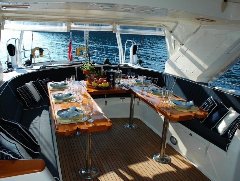 interno di uno yatch