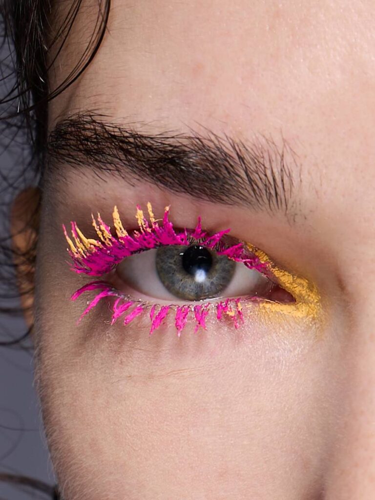 Tendenze trucco : mascara colorato