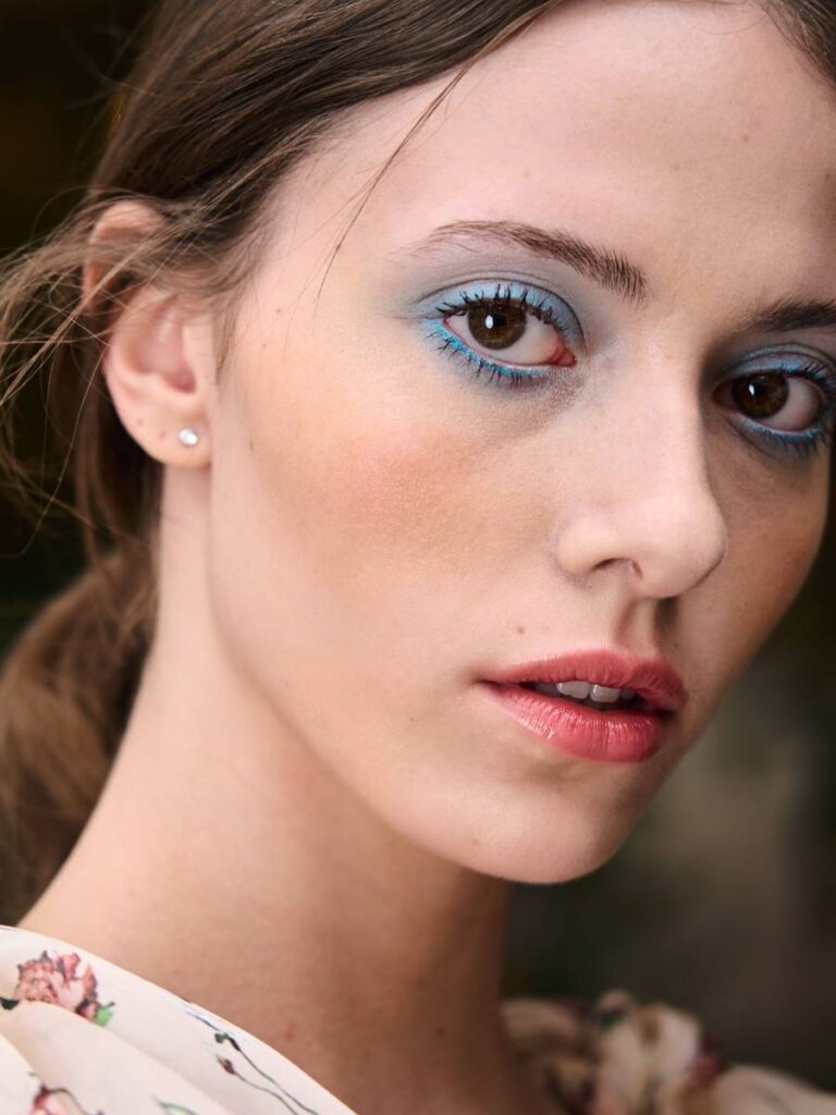 tendenze trucco azzurro