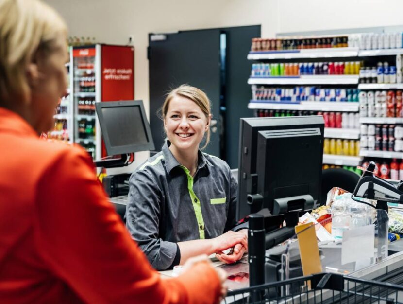 lavorare nei supermercati come cassiera