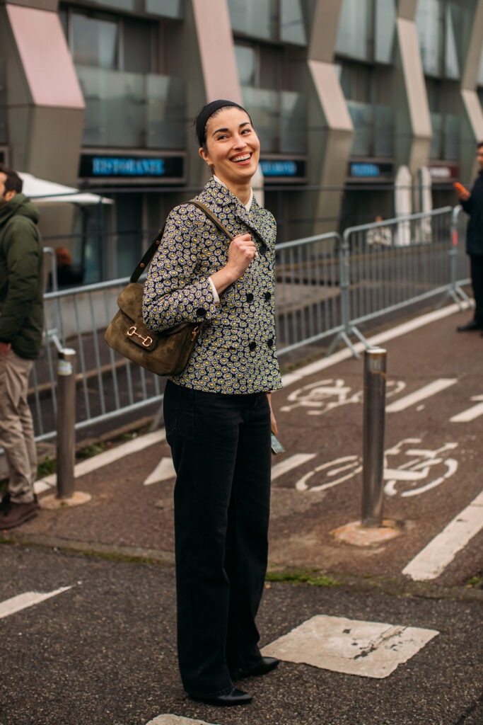 Come abbinare il blazer doppiopetto street style Milano Fashion Week