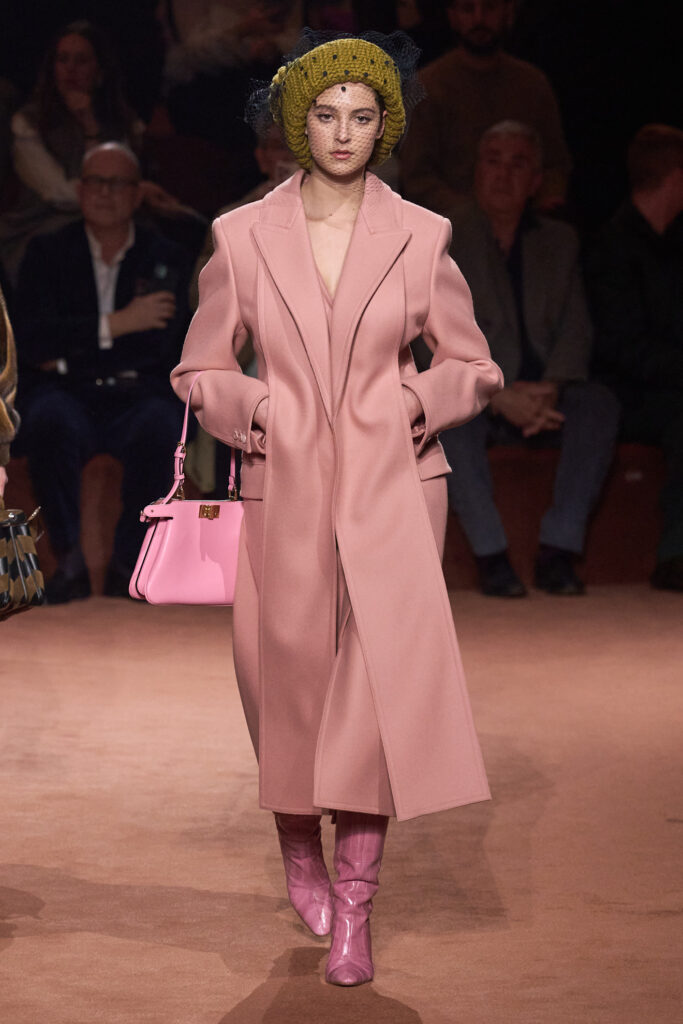 tendenza rosa pastello moda autunno inverno 2025 2026