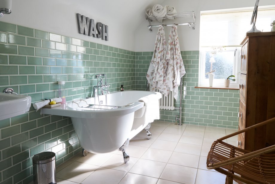10 accessori salvaspazio per il bagno - Donna Moderna