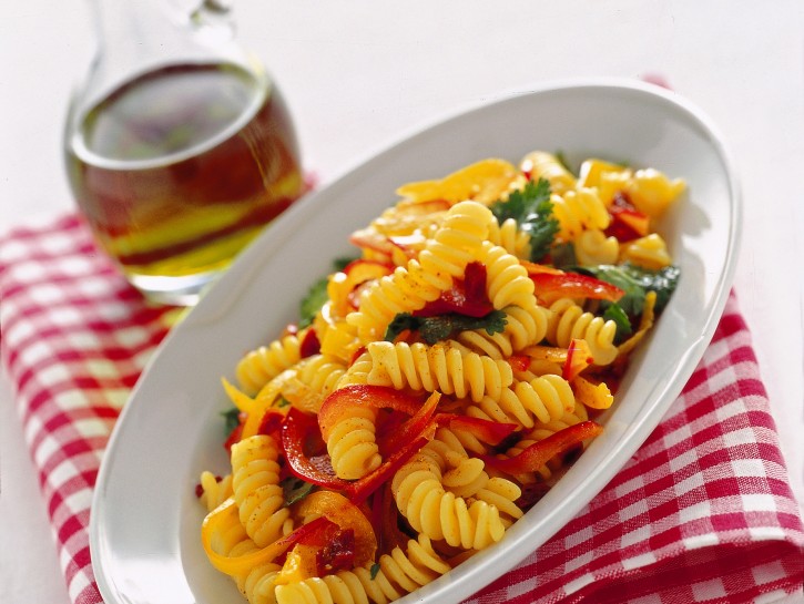 Ricetta Fusilli con ricotta, peperoni e pomodori secchi ...