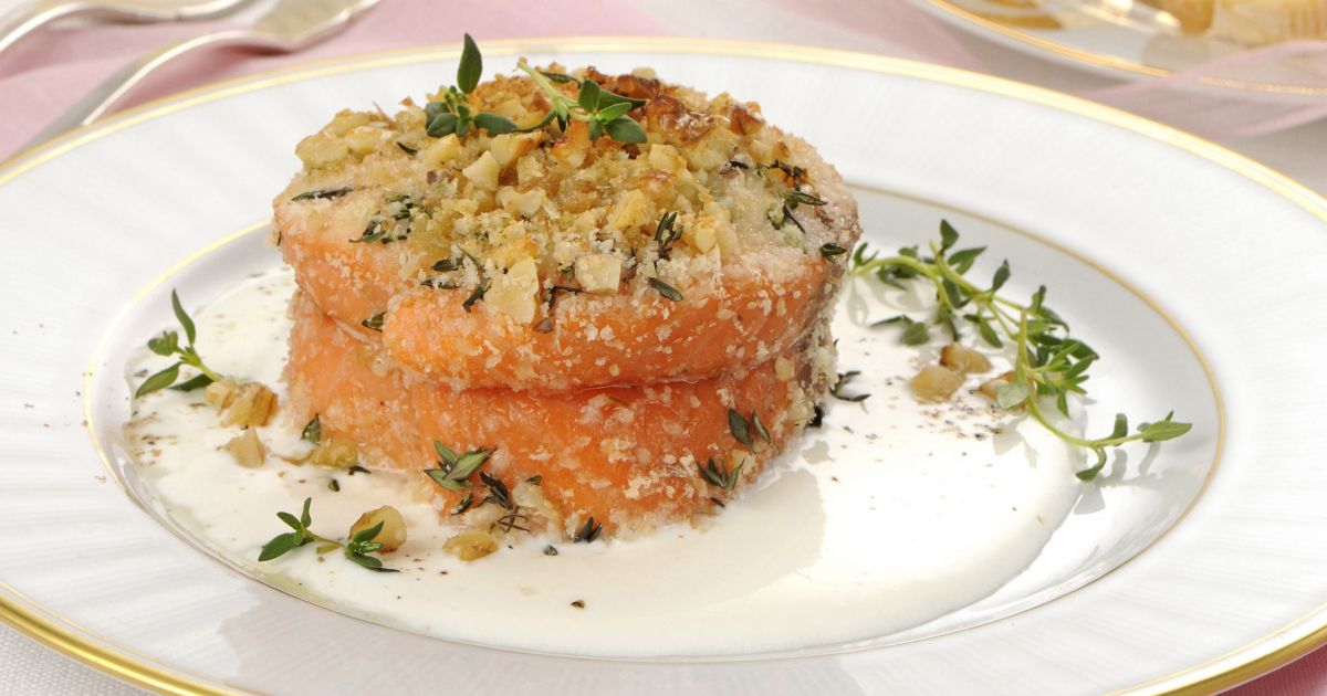 Ricetta Tournedos di salmone con crema alle noci | Donna ...